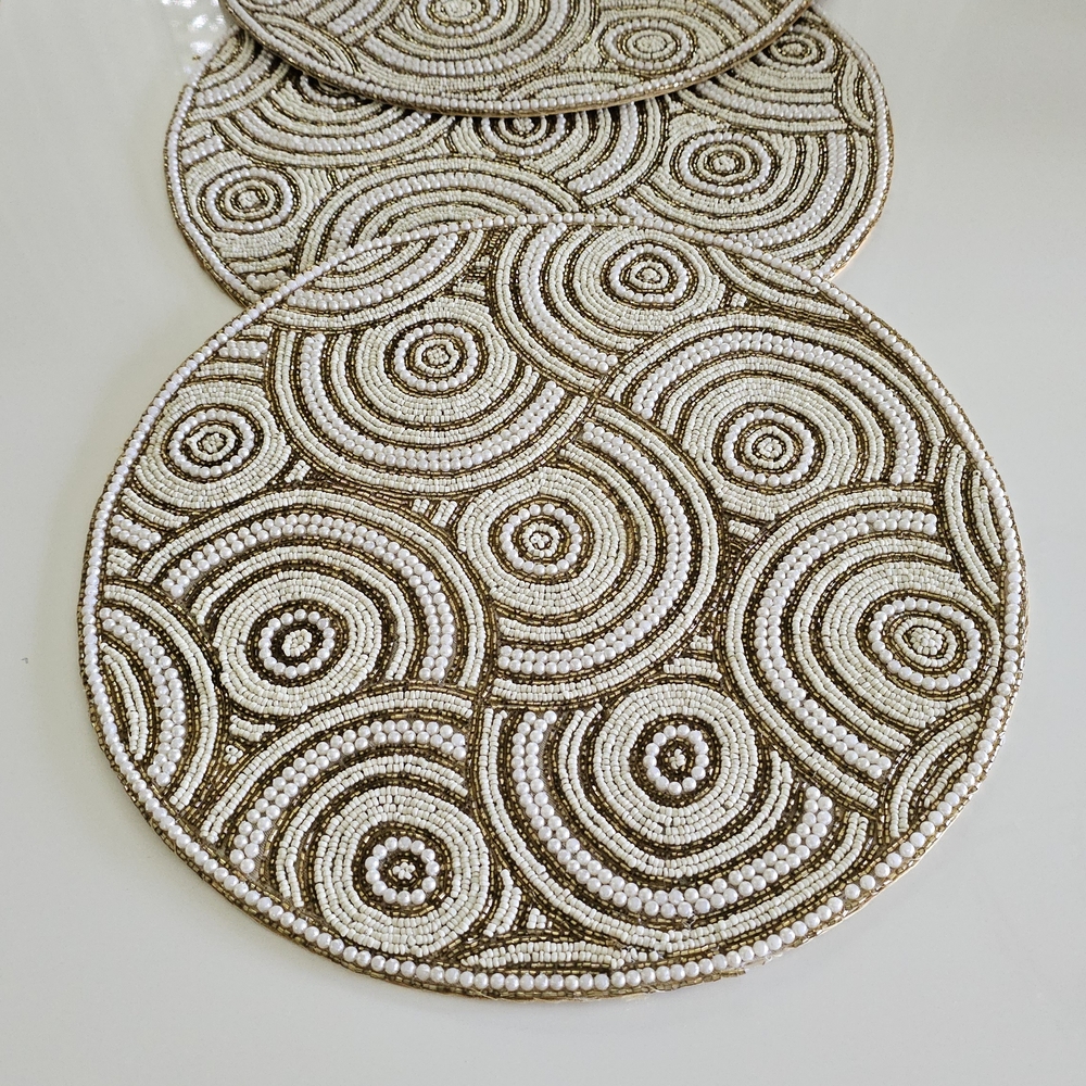 Elegant Beaded Placemat Set Of 4 - Gold and Cream